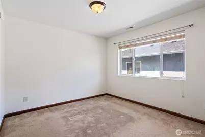 501 N 105th Street #B, Seattle, WA 98133 - Photo 15