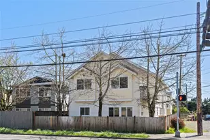 501 N 105th St, Seattle, WA 98133 - Photo 3