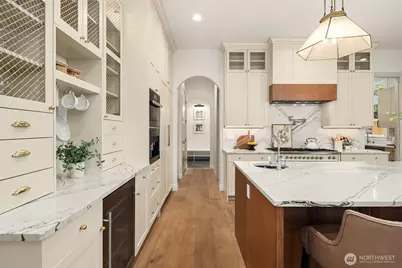 1024 91st Avenue NE, Bellevue, WA 98004 - Photo 11