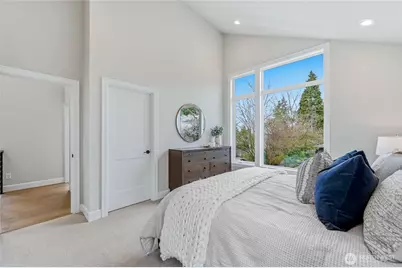 529 SE Bush Street #A, Issaquah, WA 98027 - Photo 17