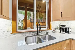 7381 Scott Pl, Glacier, WA 98244 - Photo 11