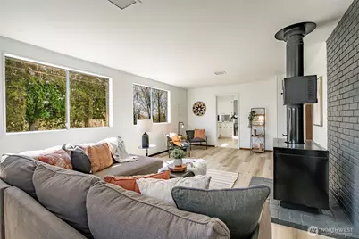 215 E Front Street, Lynden, WA 98264 - Photo 13