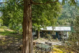 9244 Black Mountain Ln, Maple Falls, WA 98266 - Photo 3