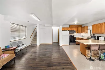 3317 Claremont Avenue S, Seattle, WA 98144 - Photo 9