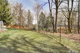 17355 NE 17th Pl, Bellevue, WA 98008 - Photo 21