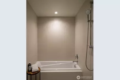 602 Terry Avenue N #1475, Seattle, WA 98109 - Photo 5