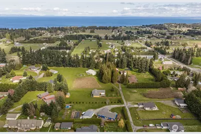 51 W Lancaster Lane, Port Angeles, WA 98362 - Photo 35