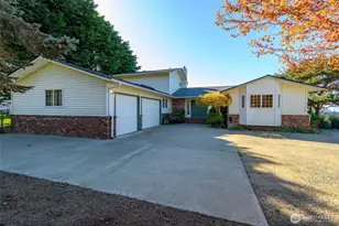 1889 W Beach Rd, Oak Harbor, WA 98277 - Photo 29