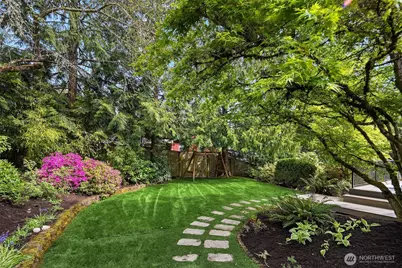 17420 NE 11th Street, Bellevue, WA 98008 - Photo 37