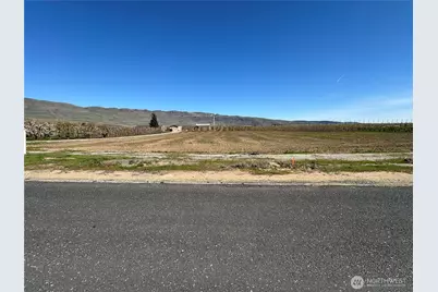 565 S Van Well Avenue, East Wenatchee, WA 98802 - Photo 9