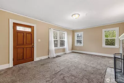 5003 Woodlawn Avenue N, Seattle, WA 98103 - Photo 5