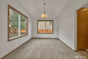 18425 143rd Ct SE, Renton, WA 98058 - Photo 7