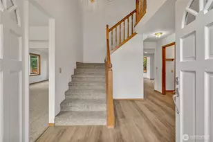 18425 143rd Ct SE, Renton, WA 98058 - Photo 3