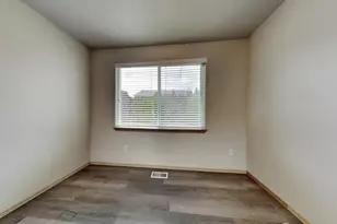 17302 26th Ave E Ave, Tacoma, WA 98445 - Photo 5