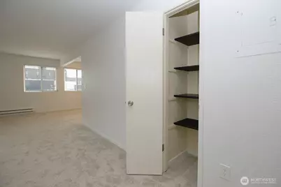 8747 Phinney Avenue N #13, Seattle, WA 98103 - Photo 11