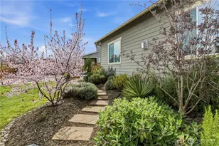 19510 136th St E, Bonney Lake, WA 98391 - Photo 33