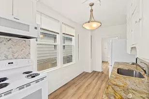 409 S 30th St, Tacoma, WA 98402 - Photo 13