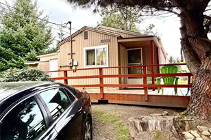 10028 30th Ave SW, Seattle, WA 98146 - Photo 3