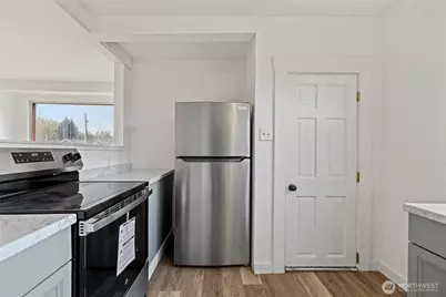 12372 Bartl Street, Clear Lake, WA 98235 - Photo 13