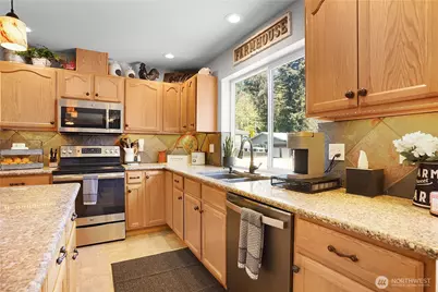 7028 Cavalier Street SW, Olympia, WA 98512 - Photo 9