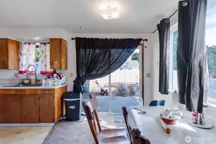 128 Robbins St, Woodland, WA 98674 - Photo 11