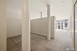 2717 Western Ave, Seattle, WA 98121 - Photo 11