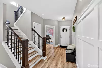 14207 Overlook Drive E, Bonney Lake, WA 98391 - Photo 5