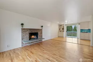 16610 SE 24th St, Bellevue, WA 98008 - Photo 9