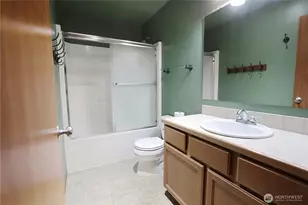 1002 108th St Ct E, Tacoma, WA 98445 - Photo 11