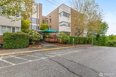 1800 Taylor Avenue N #305, Seattle, WA 98109 - Photo 5