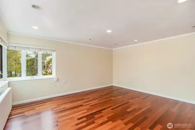 1800 Taylor Avenue N #305, Seattle, WA 98109 - Photo 17