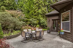 8387 NE Sumanee Pl, Bainbridge Island, WA 98110 - Photo 25