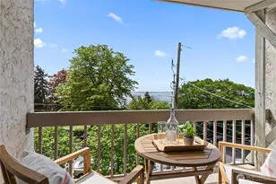 666 W Olympic Pl, Seattle, WA 98119 - Photo 11