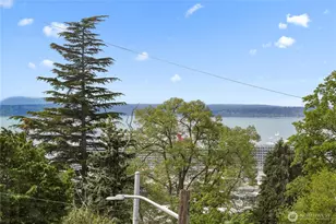 666 W Olympic Pl, Seattle, WA 98119 - Photo 9
