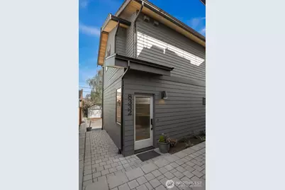8332 24th Avenue NW, Seattle, WA 98117 - Photo 37