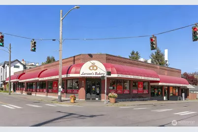 8332 24th Avenue NW, Seattle, WA 98117 - Photo 33