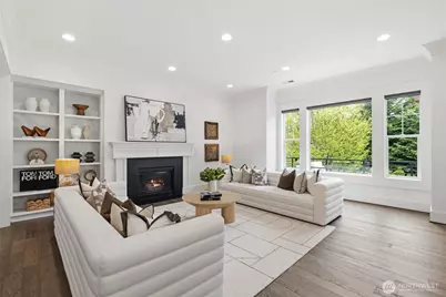 2005 105th Avenue NE, Bellevue, WA 98004 - Photo 3