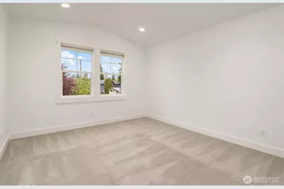 2005 105th Avenue NE, Bellevue, WA 98004 - Photo 19