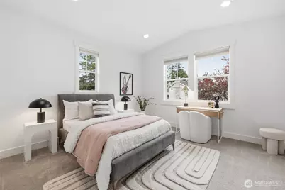 2005 105th Avenue NE, Bellevue, WA 98004 - Photo 17