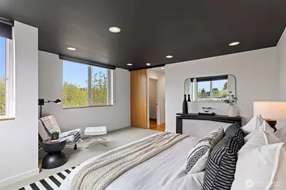 2314 Thorndyke Avenue W #E, Seattle, WA 98199 - Photo 15