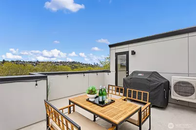 2314 Thorndyke Avenue W #E, Seattle, WA 98199 - Photo 27