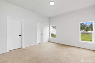 521 Military Rd E, Tacoma, WA 98445 - Photo 13