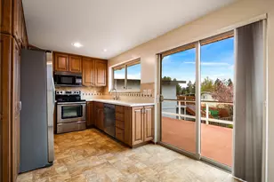 16526 116th Pl SE, Renton, WA 98058 - Photo 7