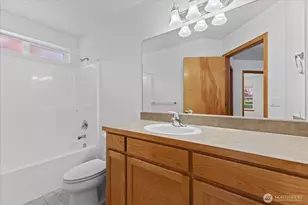 402 NW 12th Loop, Oak Harbor, WA 98277 - Photo 15