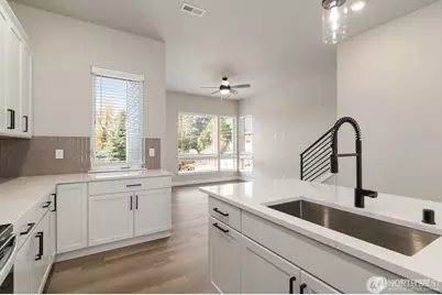 6609 S 128th Street, Seattle, WA 98178 - Photo 13