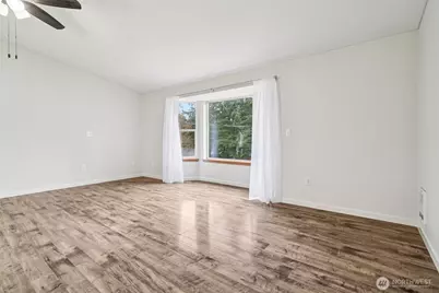 20414 Larita Drive E, Bonney Lake, WA 98391 - Photo 3