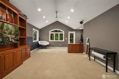 10444 SE 22nd Street, Bellevue, WA 98004 - Photo 15