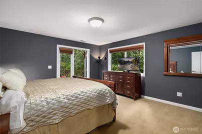 10444 SE 22nd Street, Bellevue, WA 98004 - Photo 17