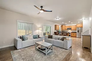 901 SW Norpoint Ct, Port Orchard, WA 98367 - Photo 5