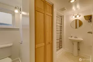 6013 6th Ave NE, Seattle, WA 98115 - Photo 19